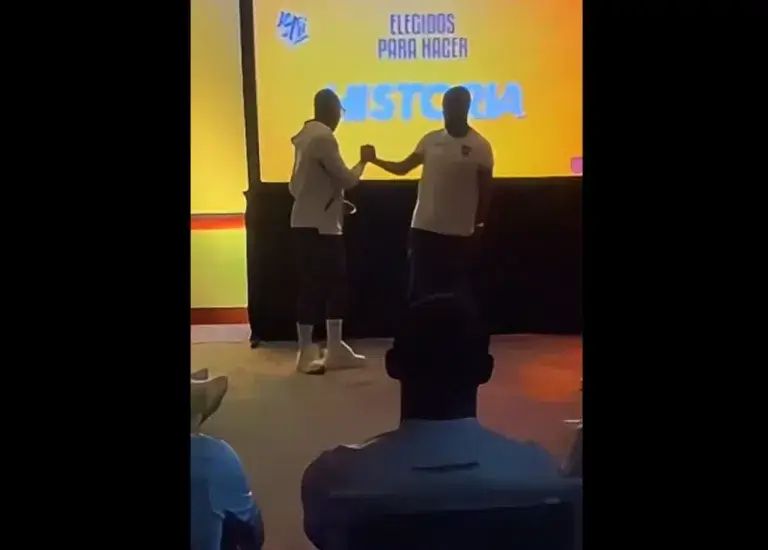 Enner entrega la capitanía a Moisés y emociona a Ecuador