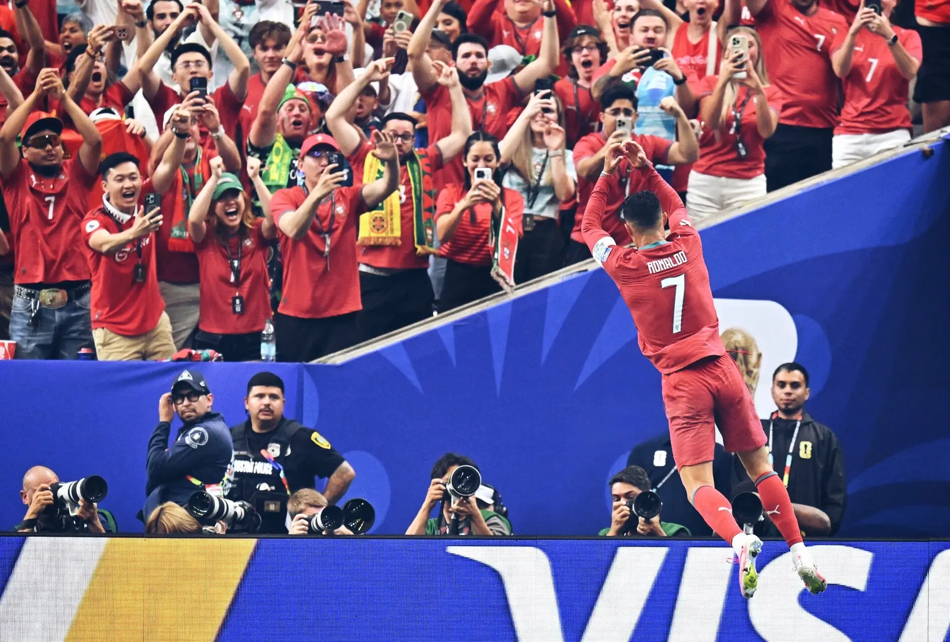 Portugal se juega su destino ante Colombia en el Mundial
