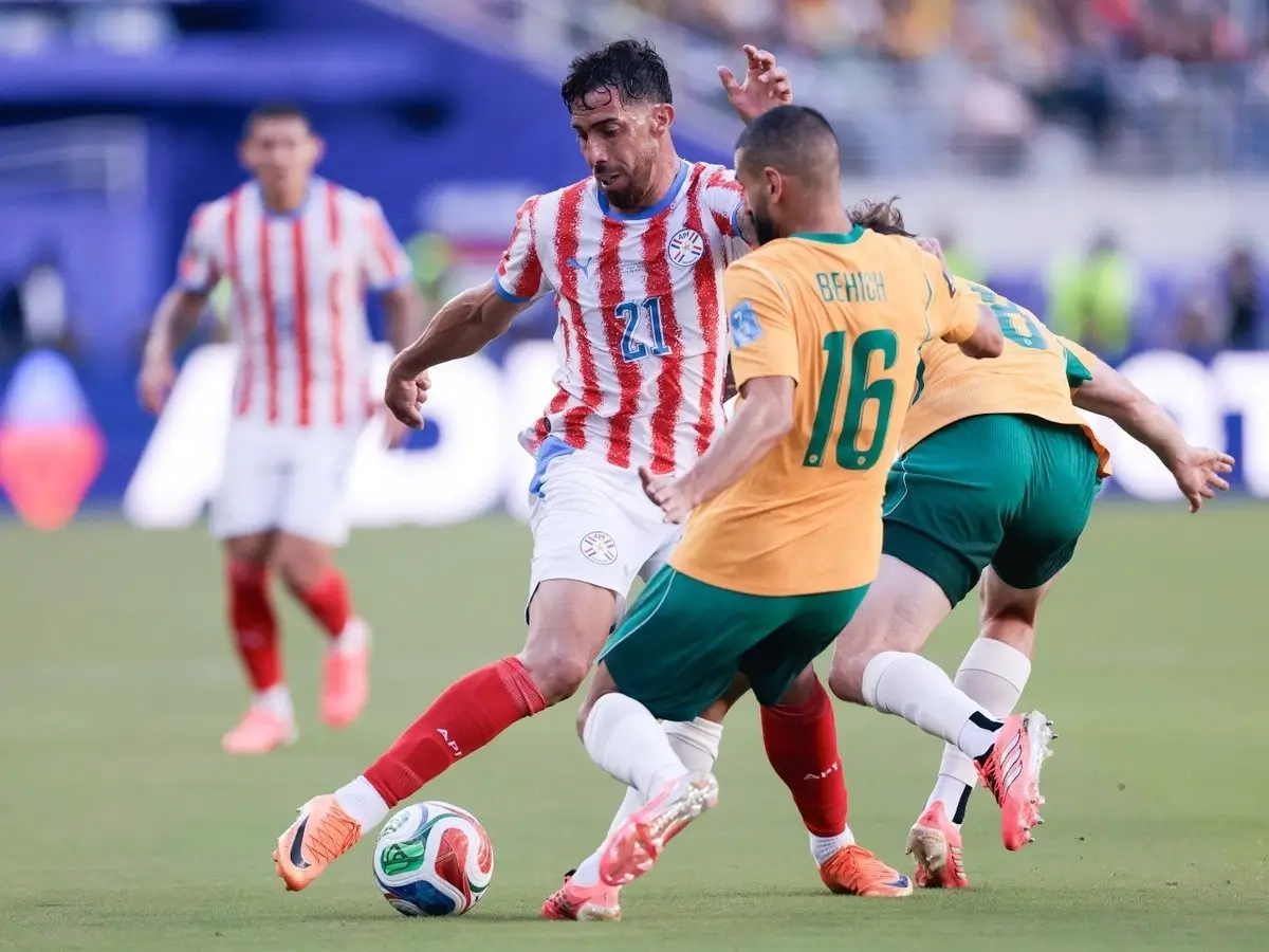 Paraguay y Australia avanzan tras empatar en el Mundial