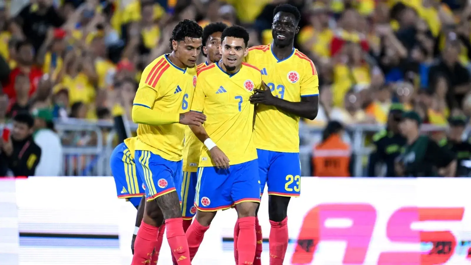 Colombia vence a Costa Rica y se ilusiona con el Mundial