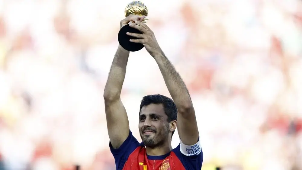 Rodri conquista el MVP y entra en la historia del fútbol