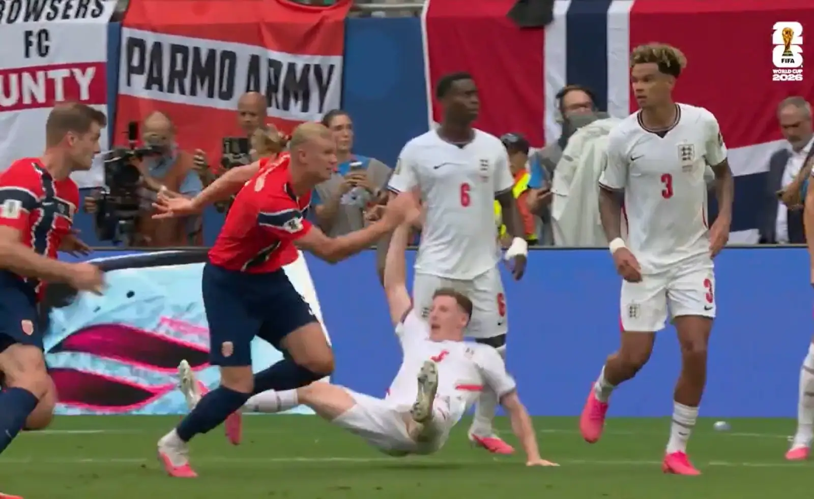La nueva regla VAR que cambió Noruega vs Inglaterra
