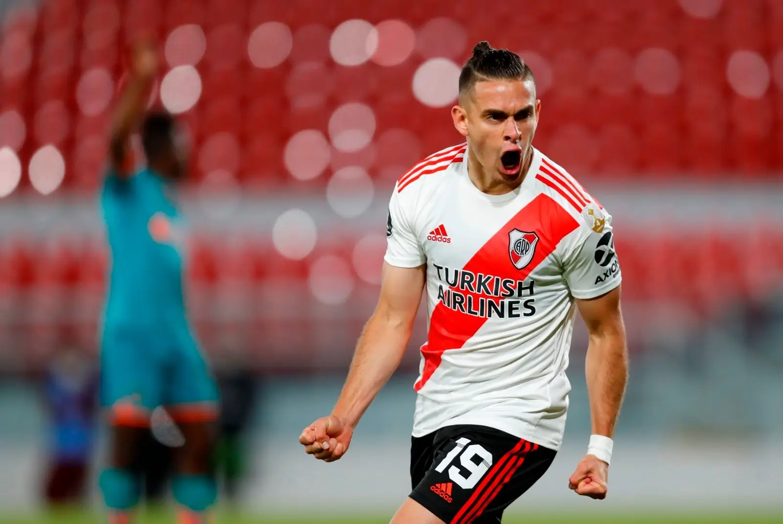 Rafael Santos Borré vuelve a River Plate hasta 2029
