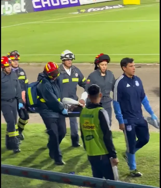 Pedro Ortiz preocupa a Emelec tras salir lesionado