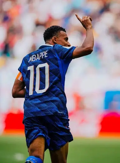 Mbappé hace historia con récord y lidera la Bota de Oro