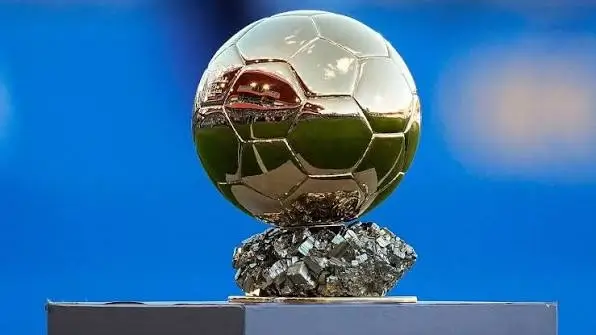 ¿Se puede ganar el Balón de Oro fuera de Europa?
