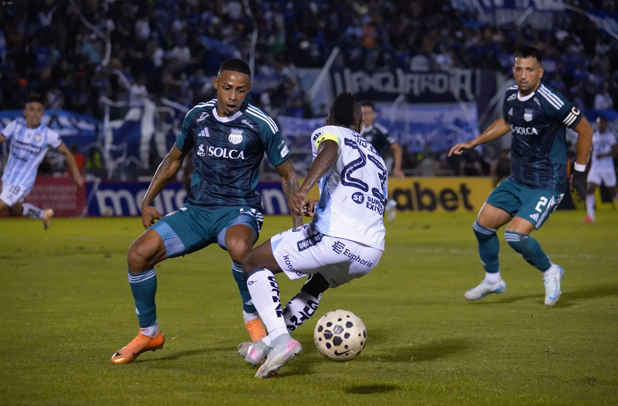 Emelec empata 0-0 ante Guayaquil City en Samanes