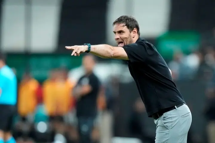 Joaquín Papa recibe tres fechas de sanción en IDV