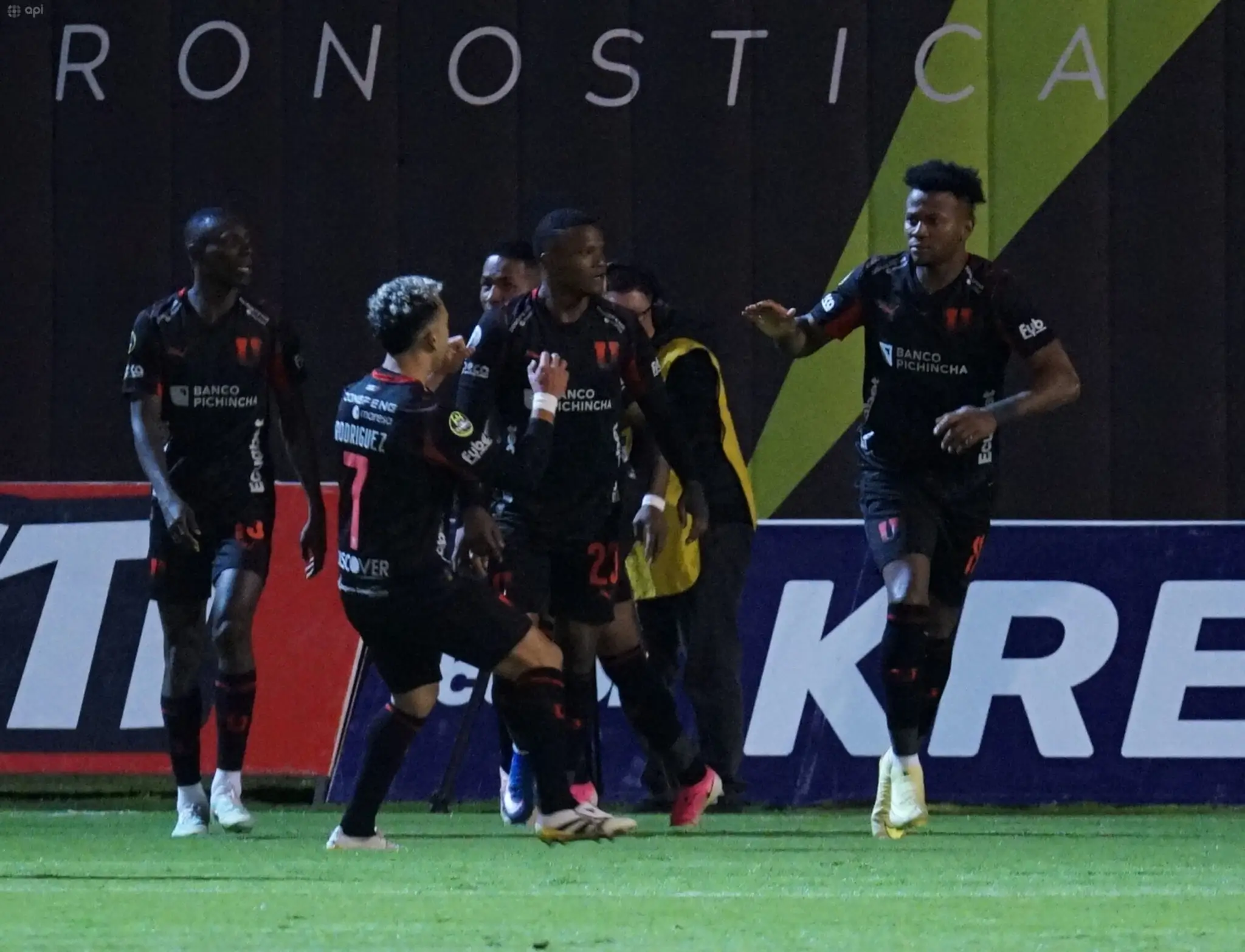 Liga de Quito remonta y vence 3-1 a Técnico Universitario