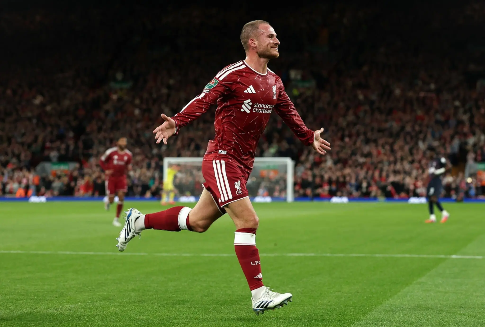 Liverpool vence 3-1 al Tottenham y sigue en la Carabao Cup