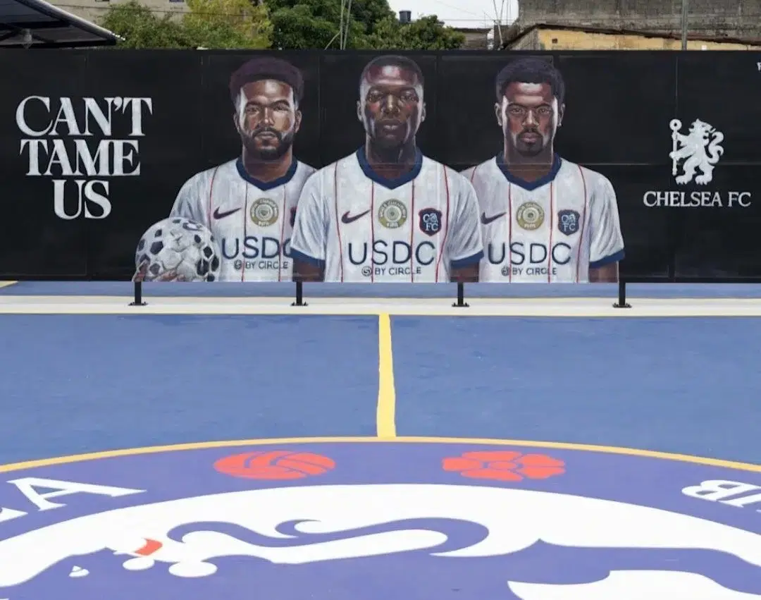 Chelsea deja su huella en Guayaquil con nuevas canchas