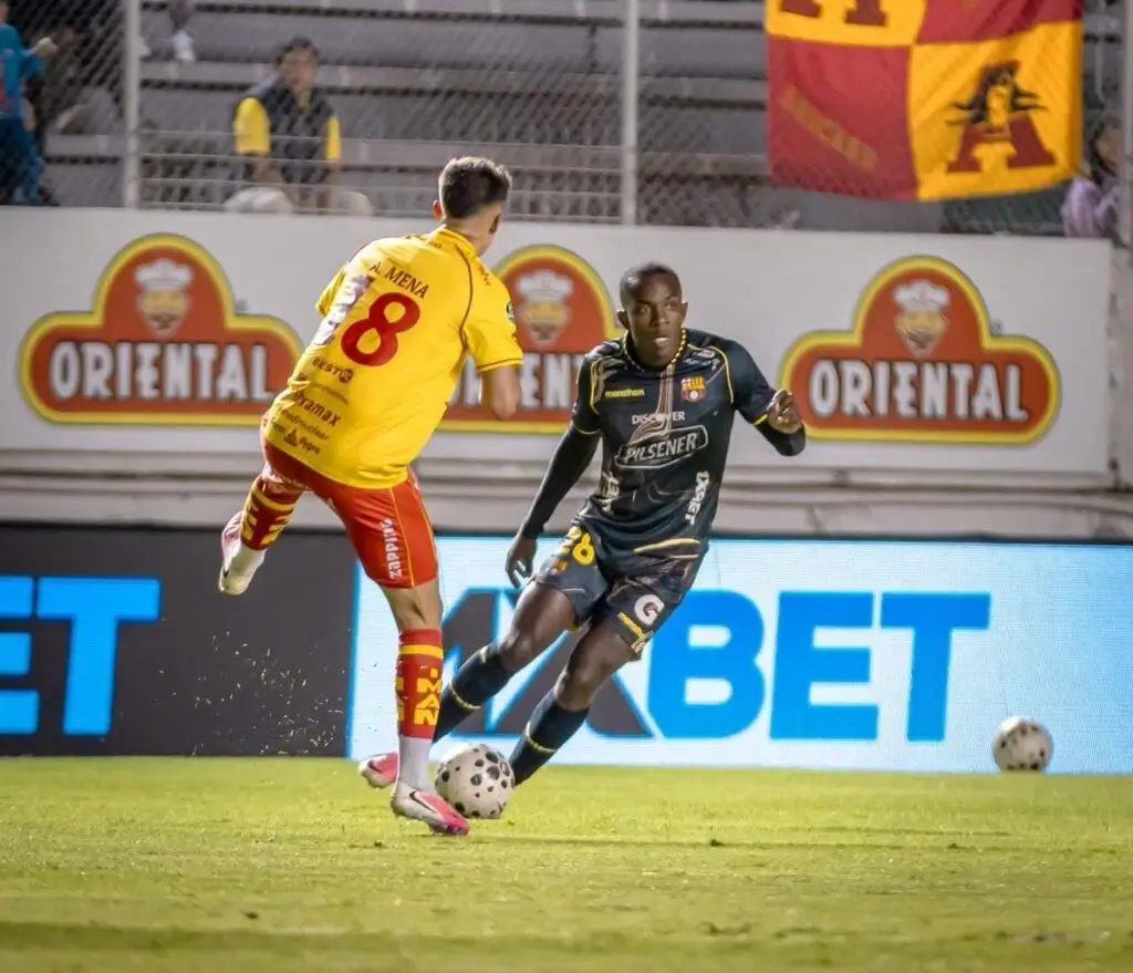 Barcelona rescata un punto ante Aucas