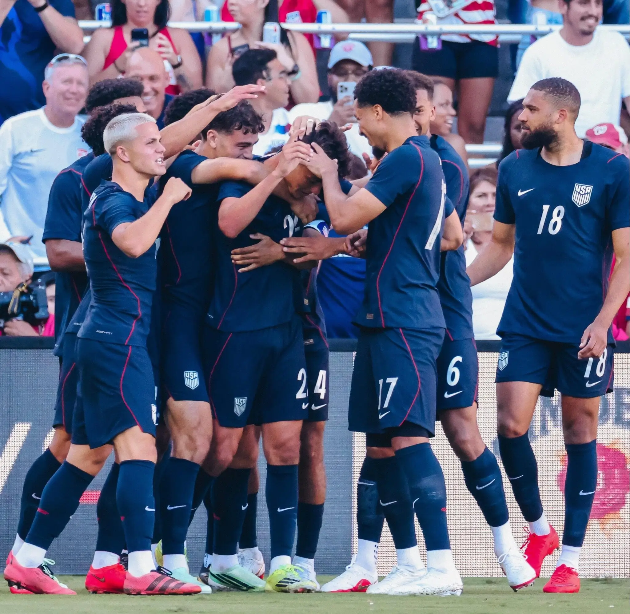 Perú cae 4-1 ante Estados Unidos en Orlando