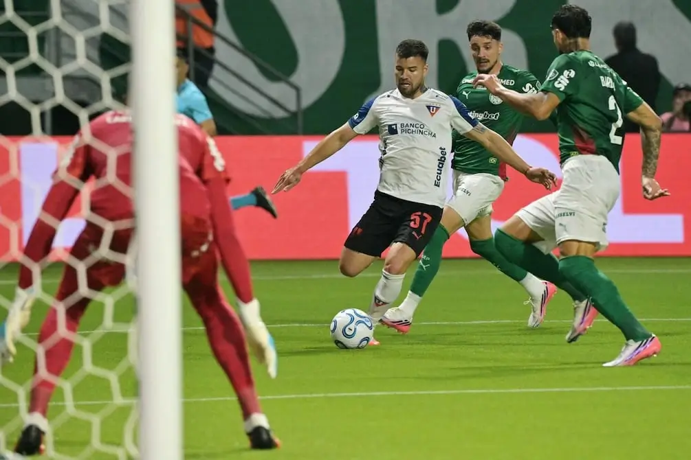 Palmeiras vence a LDU y deja abierta la serie
