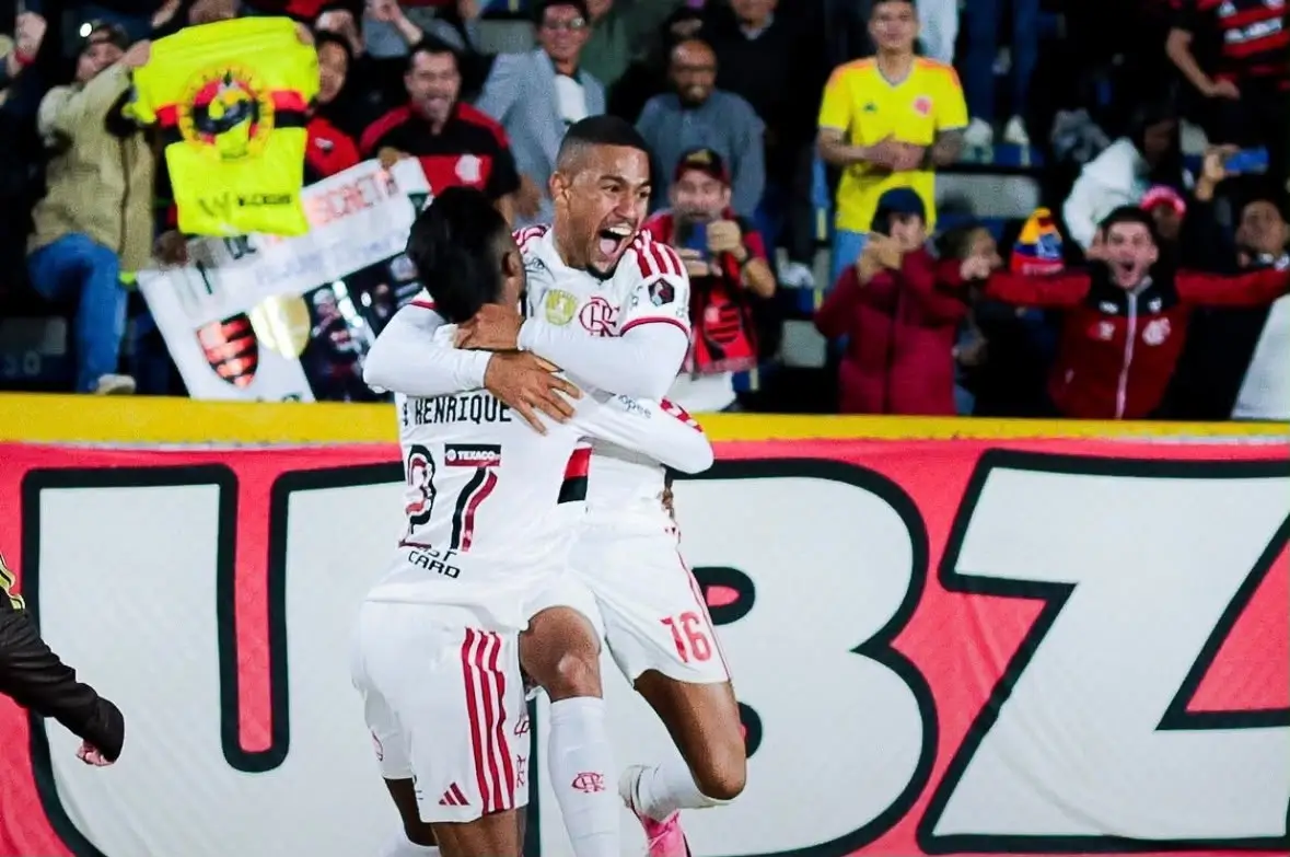Flamengo golpea a Independiente del Valle y acaricia semifinales