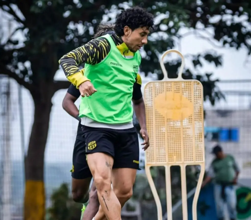 Joao Rojas cuenta su lucha tras cirugía de rodilla