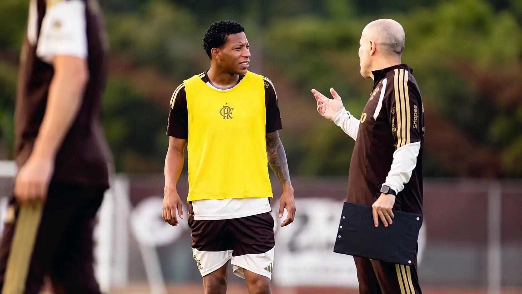 Gonzalo Plata vuelve a entrenar con Flamengo