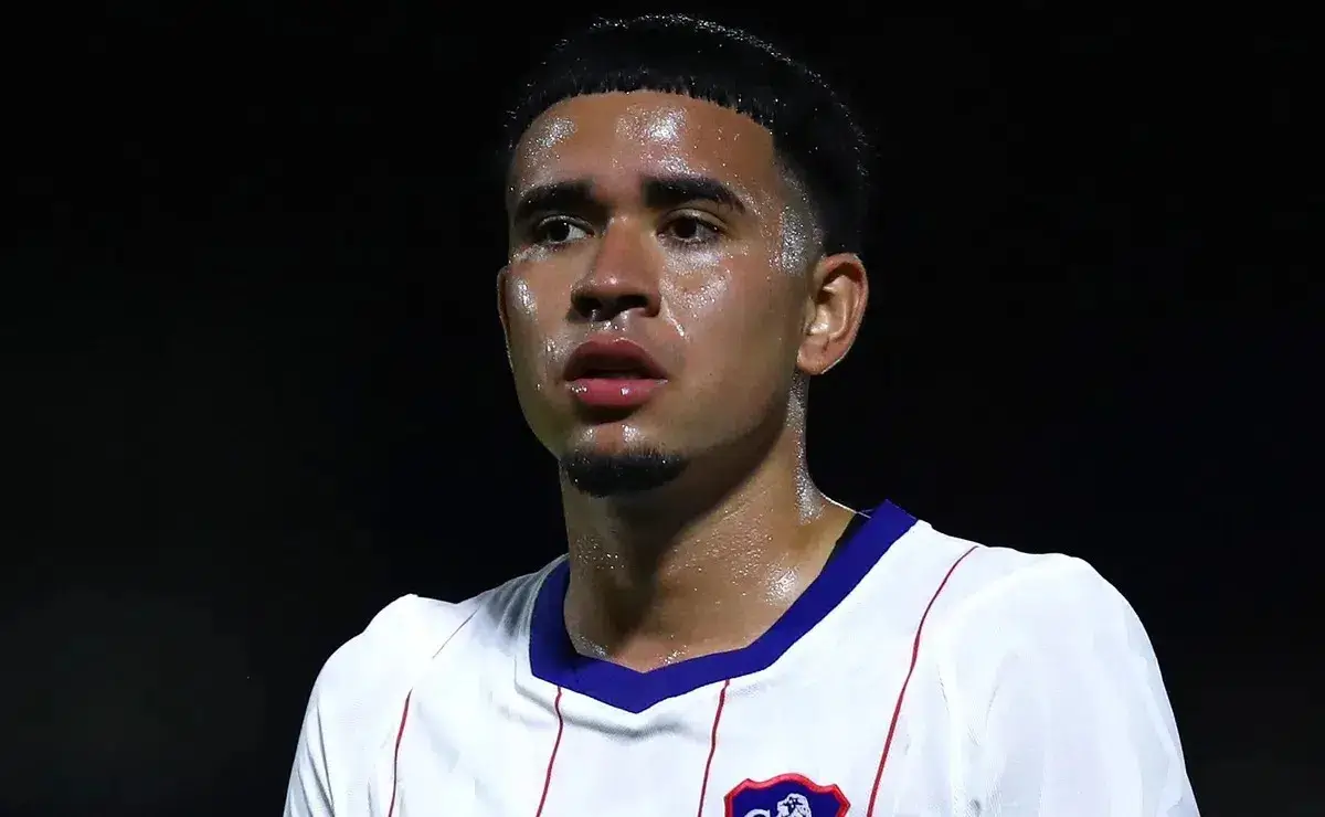Kendry Páez gana minutos con Chelsea y mira a La Tri