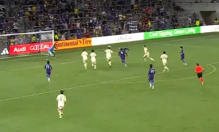 Ojeda marca un golazo de taco en triunfo de Orlando